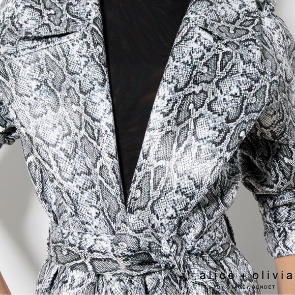 Alice + Olivia **NWT** Jarrett Vegan Leather Trench In Off White/Black Python - Picture 5 of 7